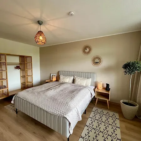 Up Wuljke19 Neu Renovierte Unterkunft Inkl.Pkw Stellplatz Emden Exterior photo