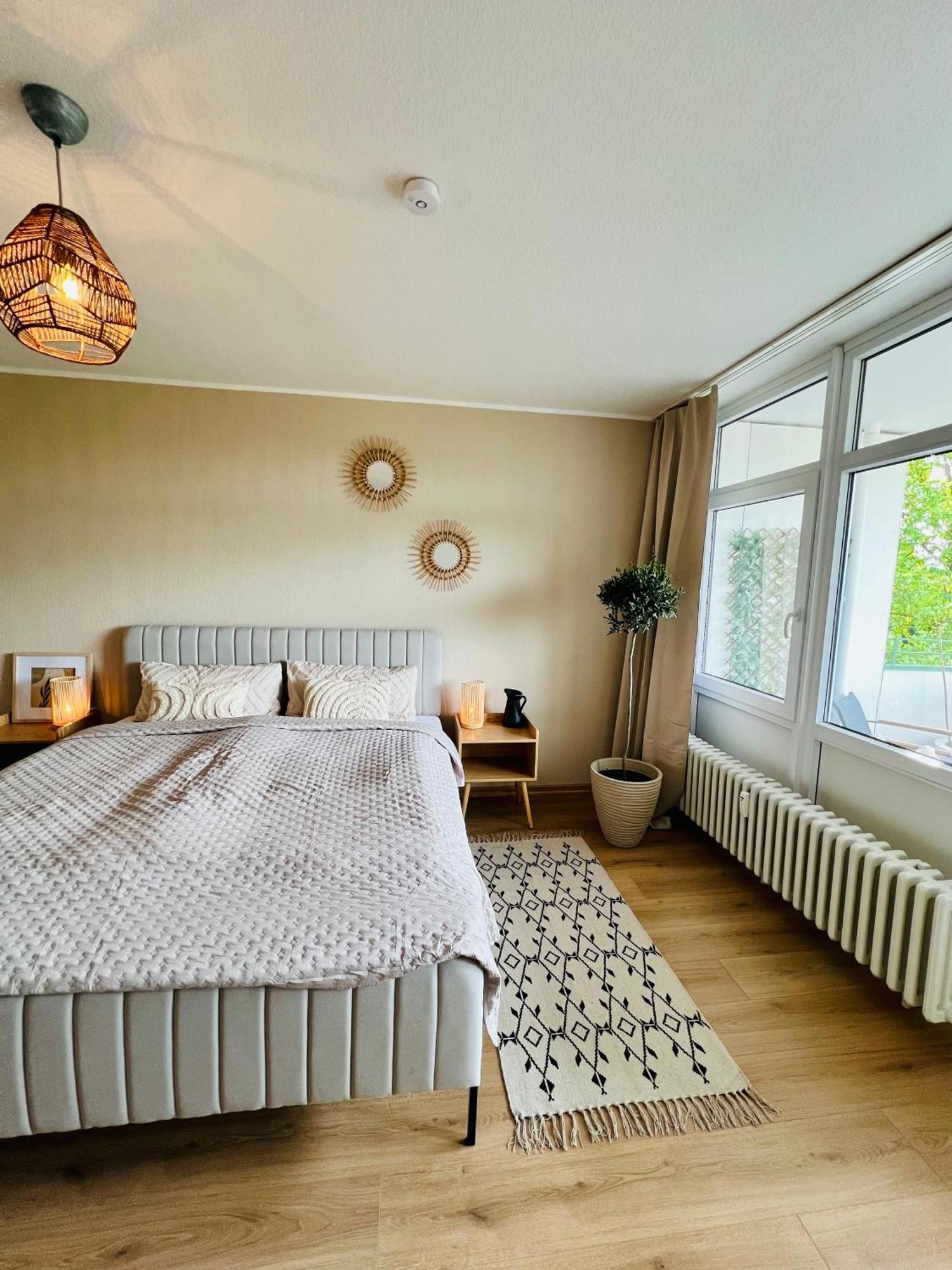 Up Wuljke19 Neu Renovierte Inkl.pkw Stellplatz Apartment Emden